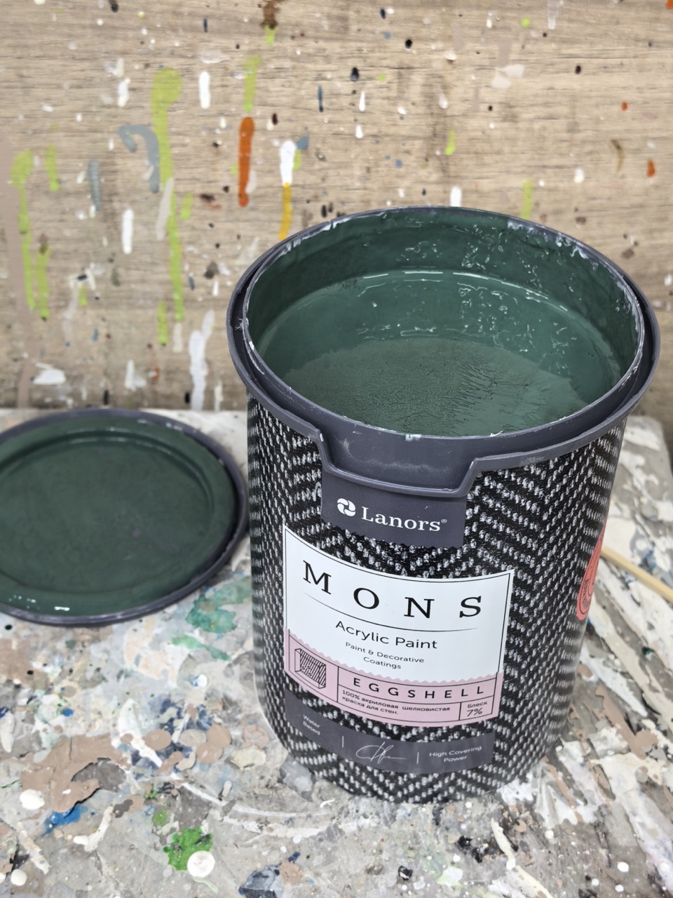 Ведро с зелёной акриловой краской Mons Eggshell