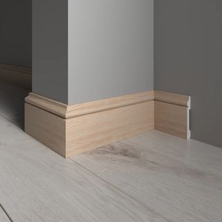 005-76SH 005-76SH Плинтус Decor Dizayn широкий  79x13x2400мм Décor Dizayn