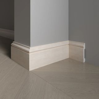 005-77 005-77 Плинтус Decor Dizayn широкий  79x13x2400мм Décor Dizayn